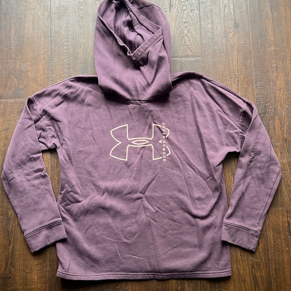Under Armour sweatshirt
